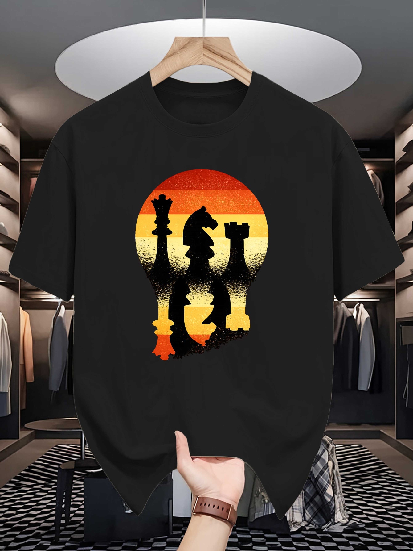 チェスシルエットサンセット電球プリントメンズクルーネックTシ - Retro Gaming T Shirts のレビューと価格